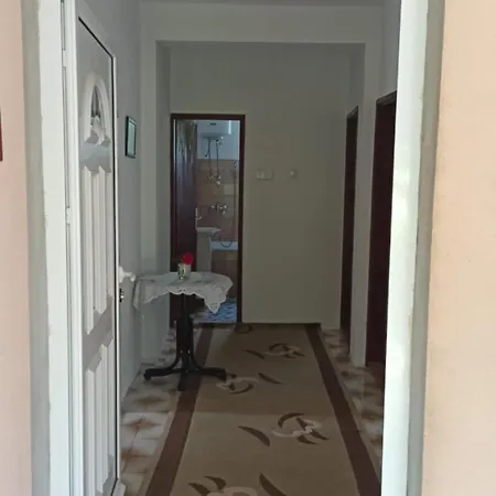 Apartment Vujovic - Mir I Sunce *