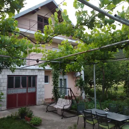 Apartamento Vujovic - Mir I Sunce *